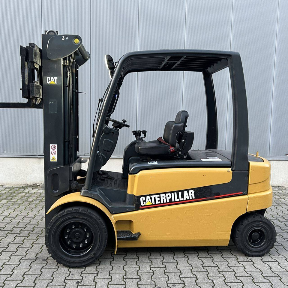 Caterpillar EP50 - Ηλεκτροκίνητο περονοφόρο: φωτογραφία 4 Caterpillar EP50 - Ηλεκτροκίνητο περονοφόρο: φωτογραφία 4