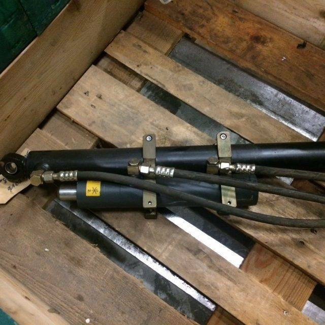 Cylinder, Shift for Jungheinrich ETV320 - Υδραυλικός κύλινδρος για Ανυψωτικό μηχάνημα: φωτογραφία 2 Cylinder, Shift for Jungheinrich ETV320 - Υδραυλικός κύλινδρος για Ανυψωτικό μηχάνημα: φωτογραφία 2