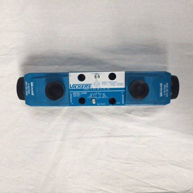 Direct. control valve for Caterpillar - Υδραυλική βαλβίδα για Ανυψωτικό μηχάνημα: φωτογραφία 1 Direct. control valve for Caterpillar - Υδραυλική βαλβίδα για Ανυψωτικό μηχάνημα: φωτογραφία 1