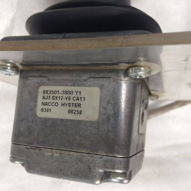 Joystick for Hyster - Ηλεκτρικό σύστημα για Ανυψωτικό μηχάνημα: φωτογραφία 5 Joystick for Hyster - Ηλεκτρικό σύστημα για Ανυψωτικό μηχάνημα: φωτογραφία 5