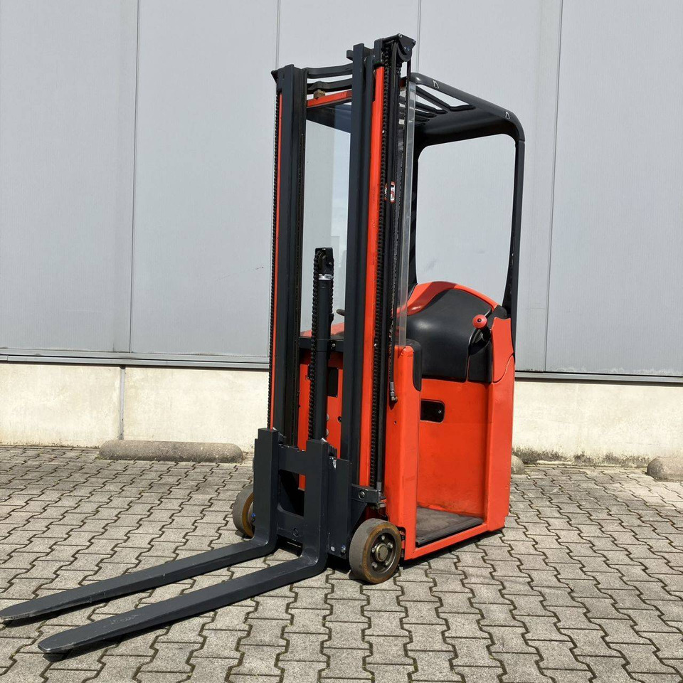 Linde E10 (334) - Ηλεκτροκίνητο περονοφόρο: φωτογραφία 1 Linde E10 (334) - Ηλεκτροκίνητο περονοφόρο: φωτογραφία 1