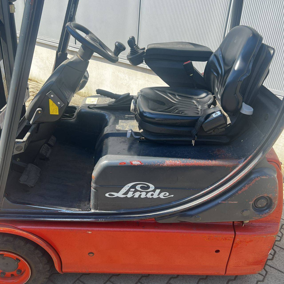 Linde E14 (335-02) - Ηλεκτροκίνητο περονοφόρο: φωτογραφία 3 Linde E14 (335-02) - Ηλεκτροκίνητο περονοφόρο: φωτογραφία 3
