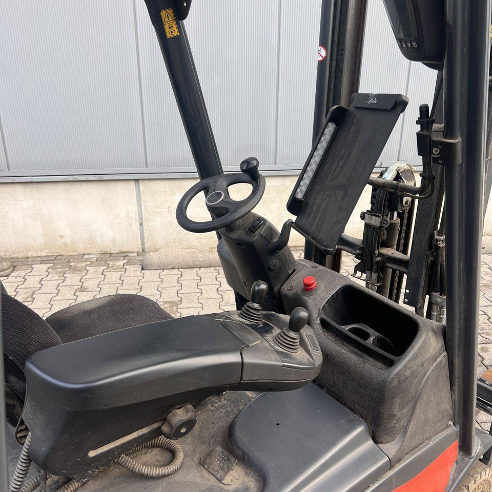 Linde E16C (386-02) EVO Li-On - Ηλεκτροκίνητο περονοφόρο: φωτογραφία 4 Linde E16C (386-02) EVO Li-On - Ηλεκτροκίνητο περονοφόρο: φωτογραφία 4