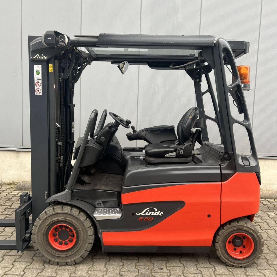 Linde E20R (387) Roadster - Ηλεκτροκίνητο περονοφόρο: φωτογραφία 2 Linde E20R (387) Roadster - Ηλεκτροκίνητο περονοφόρο: φωτογραφία 2