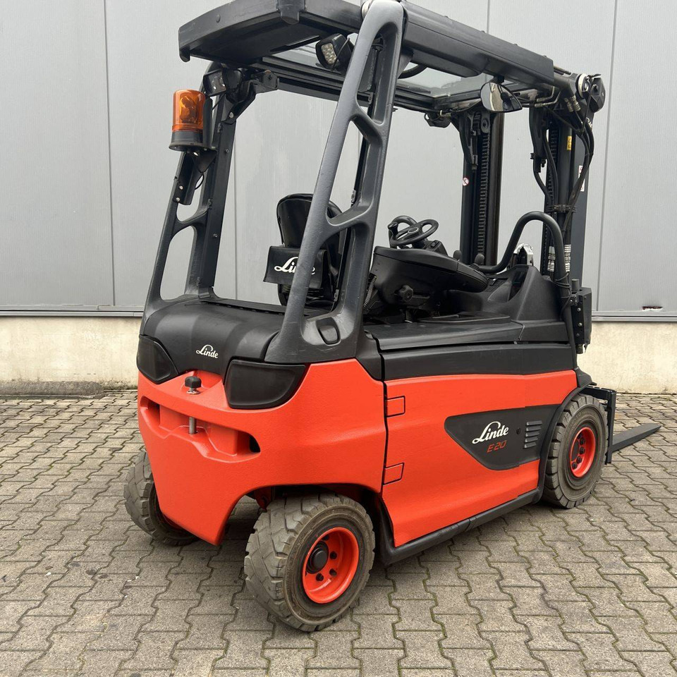 Linde E20R (387) Roadster - Ηλεκτροκίνητο περονοφόρο: φωτογραφία 4 Linde E20R (387) Roadster - Ηλεκτροκίνητο περονοφόρο: φωτογραφία 4
