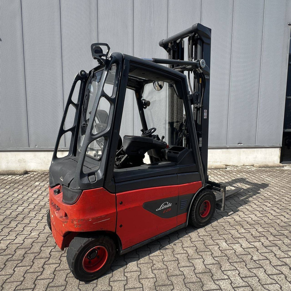 Linde E25-01 (387) - Ηλεκτροκίνητο περονοφόρο: φωτογραφία 2 Linde E25-01 (387) - Ηλεκτροκίνητο περονοφόρο: φωτογραφία 2