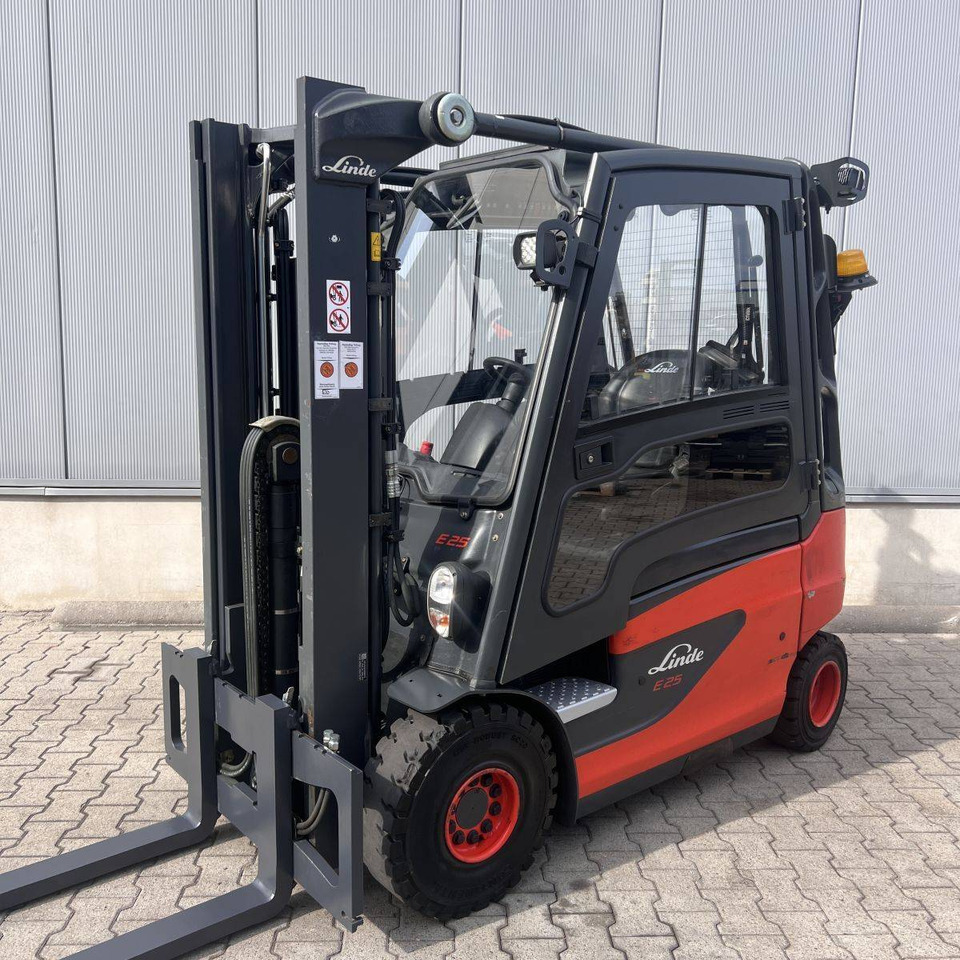 Linde E25 (387) - Ηλεκτροκίνητο περονοφόρο: φωτογραφία 1 Linde E25 (387) - Ηλεκτροκίνητο περονοφόρο: φωτογραφία 1