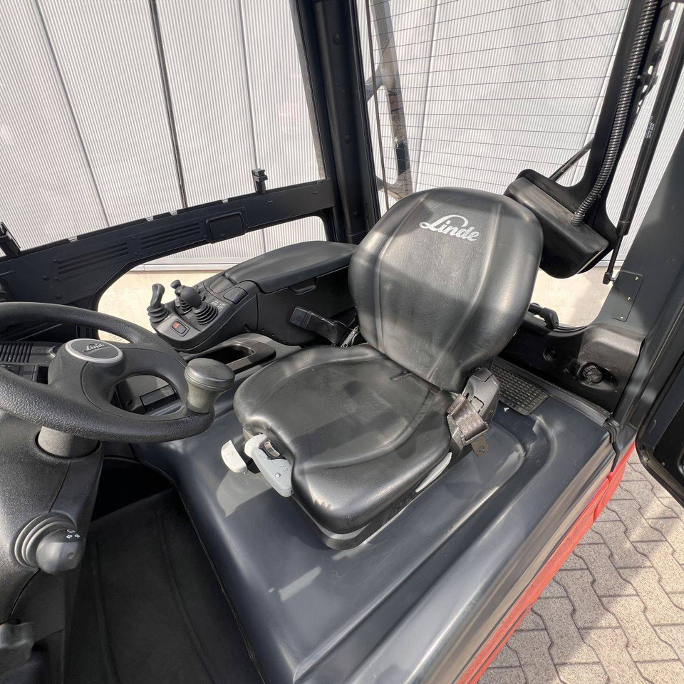 Linde E25 (387) - Ηλεκτροκίνητο περονοφόρο: φωτογραφία 4 Linde E25 (387) - Ηλεκτροκίνητο περονοφόρο: φωτογραφία 4