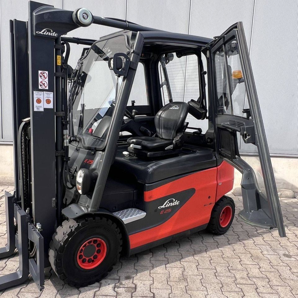 Linde E25 (387) - Ηλεκτροκίνητο περονοφόρο: φωτογραφία 3 Linde E25 (387) - Ηλεκτροκίνητο περονοφόρο: φωτογραφία 3