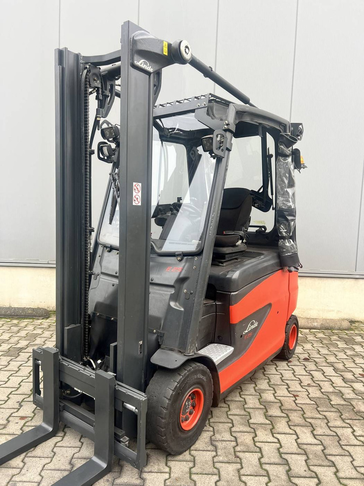Linde E25/600HL (387) - Ηλεκτροκίνητο περονοφόρο: φωτογραφία 1 Linde E25/600HL (387) - Ηλεκτροκίνητο περονοφόρο: φωτογραφία 1
