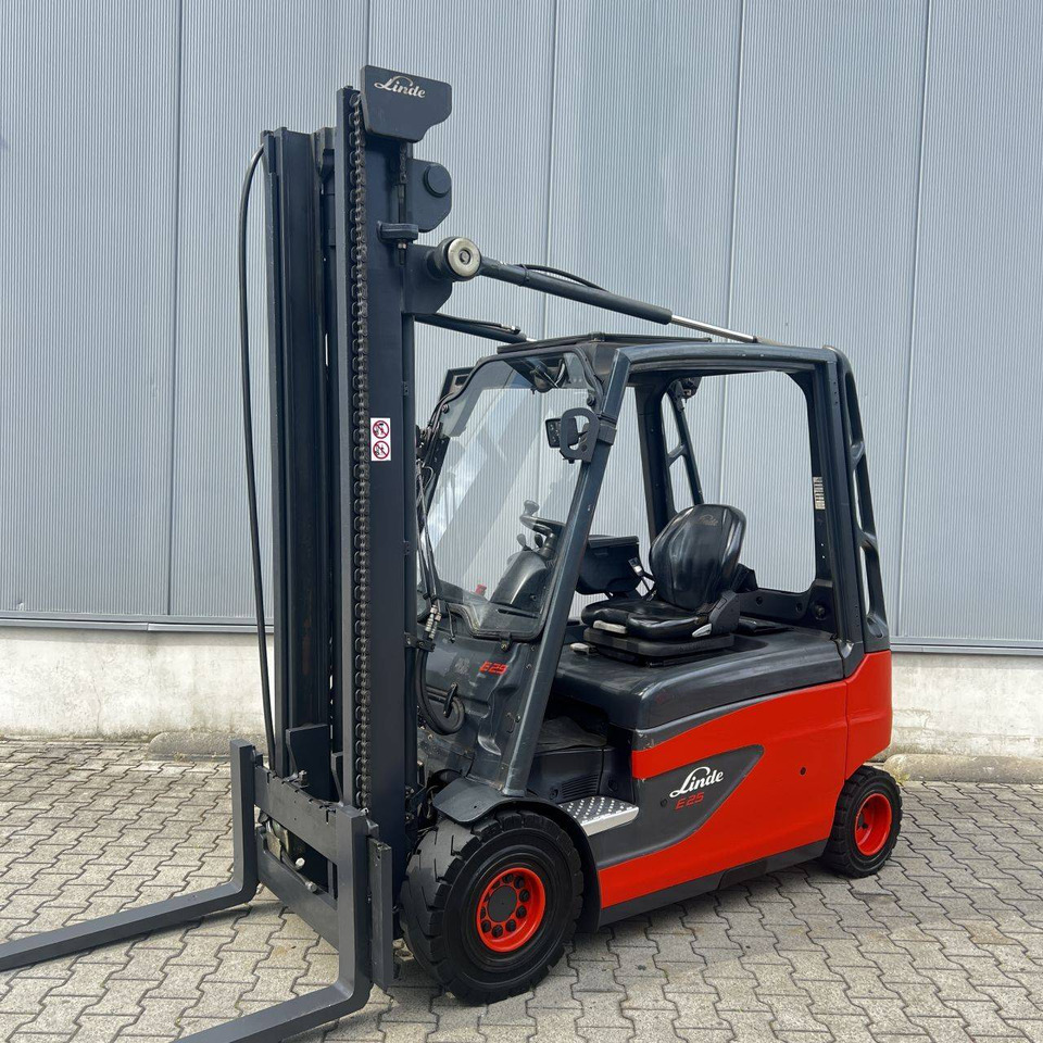 Linde E25L (387) - Ηλεκτροκίνητο περονοφόρο: φωτογραφία 1 Linde E25L (387) - Ηλεκτροκίνητο περονοφόρο: φωτογραφία 1