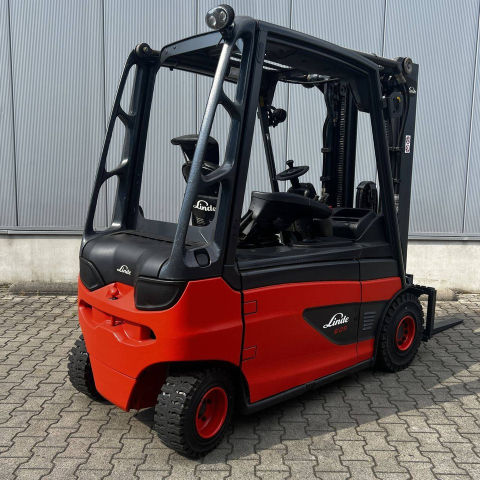 Linde E25L (387) - Ηλεκτροκίνητο περονοφόρο: φωτογραφία 2 Linde E25L (387) - Ηλεκτροκίνητο περονοφόρο: φωτογραφία 2