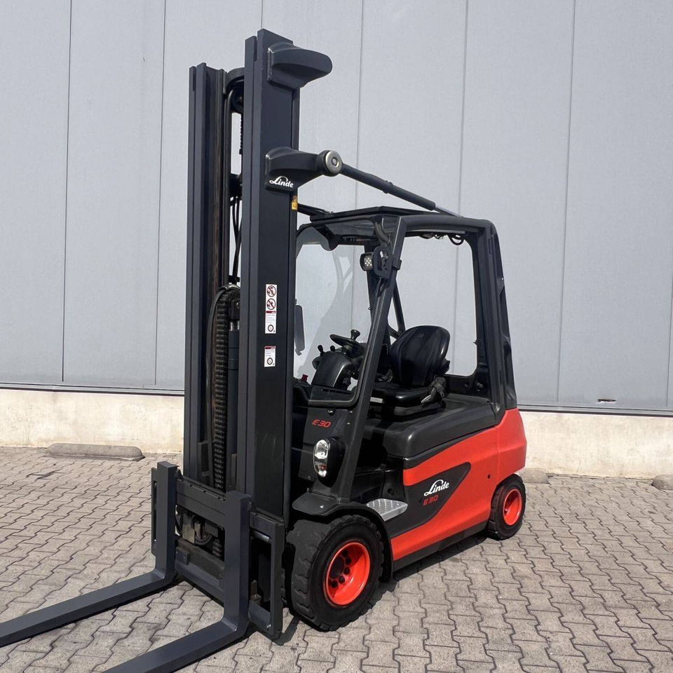Linde E30 (387) - Ηλεκτροκίνητο περονοφόρο: φωτογραφία 1 Linde E30 (387) - Ηλεκτροκίνητο περονοφόρο: φωτογραφία 1