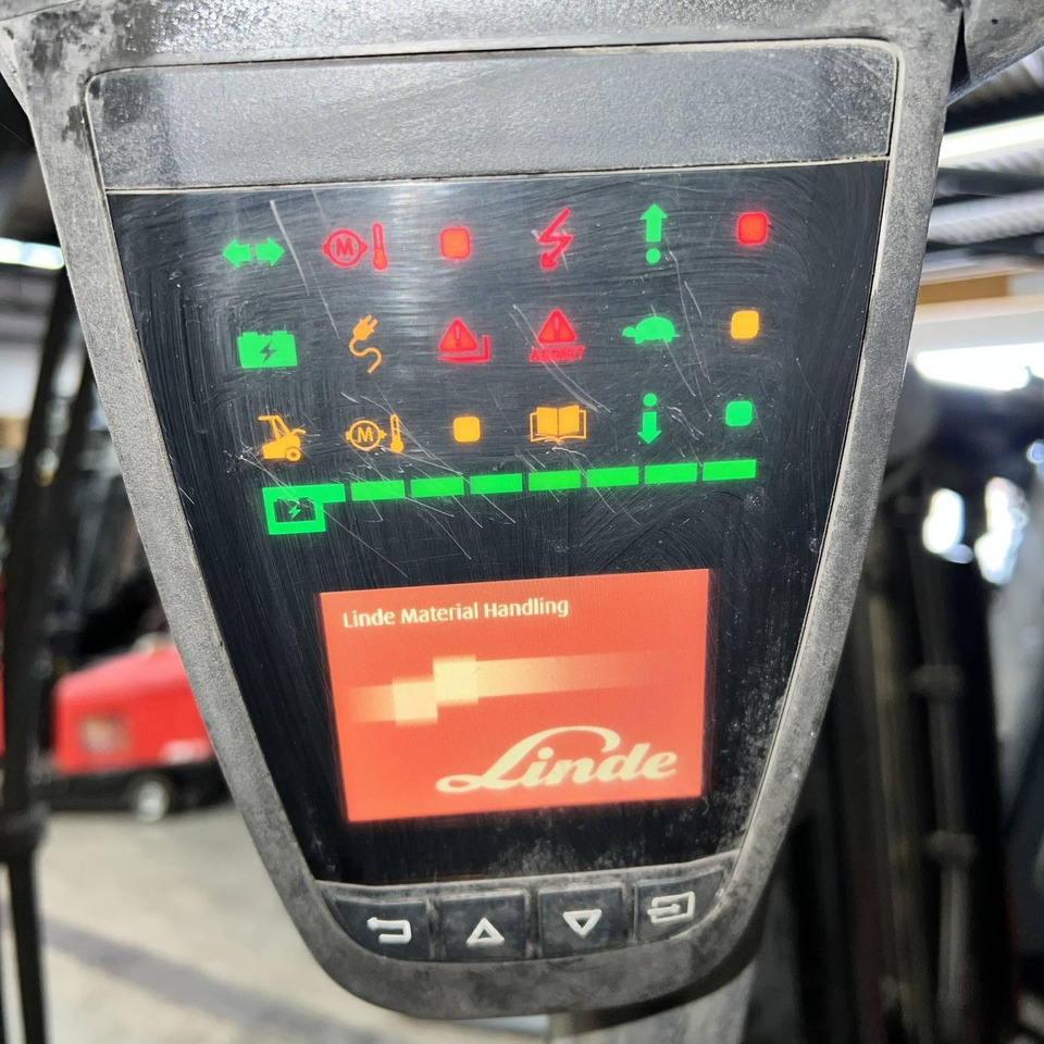 Linde E30/600H (387) - Ηλεκτροκίνητο περονοφόρο: φωτογραφία 4 Linde E30/600H (387) - Ηλεκτροκίνητο περονοφόρο: φωτογραφία 4
