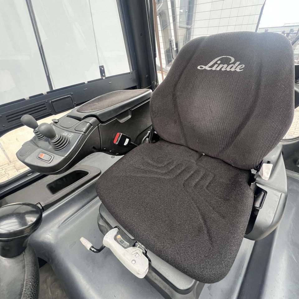 Ηλεκτροκίνητο περονοφόρο Linde E35/600H (388): φωτογραφία 10 Ηλεκτροκίνητο περονοφόρο Linde E35/600H (388): φωτογραφία 10