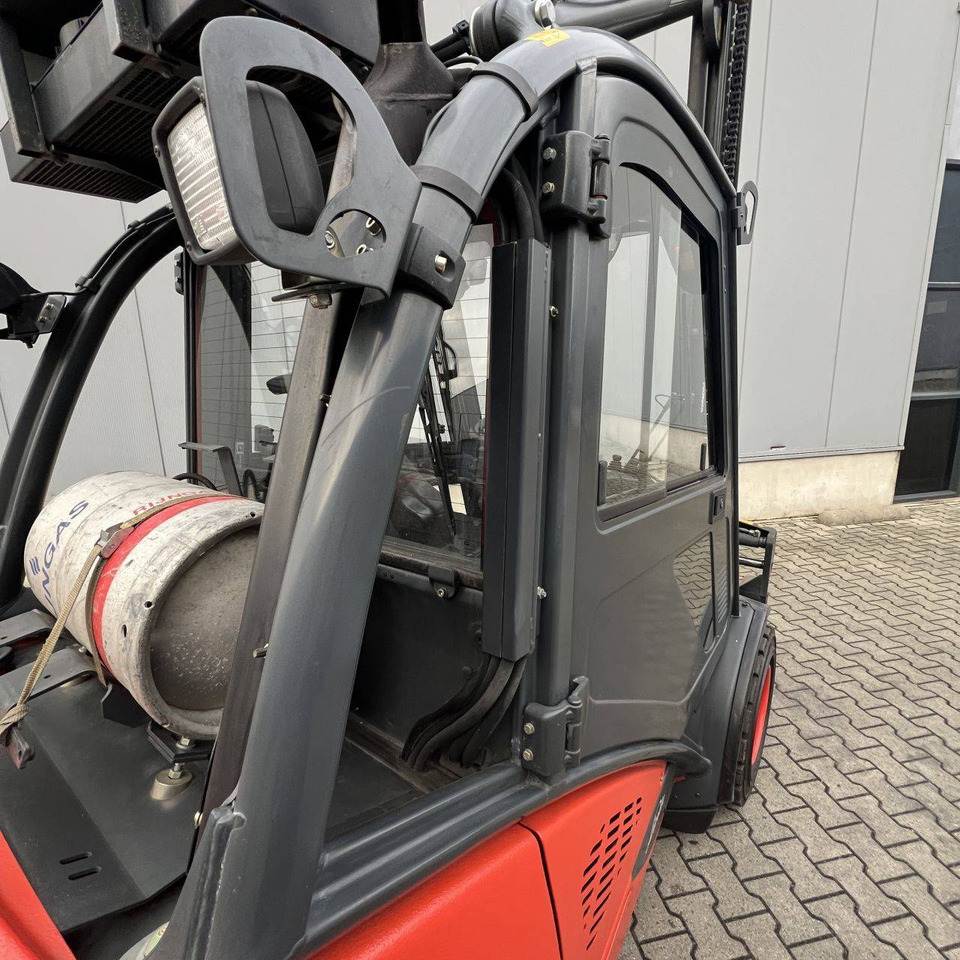Linde H35T-02 (393) EVO - Υγραεριοκίνητο περονοφόρο: φωτογραφία 4 Linde H35T-02 (393) EVO - Υγραεριοκίνητο περονοφόρο: φωτογραφία 4