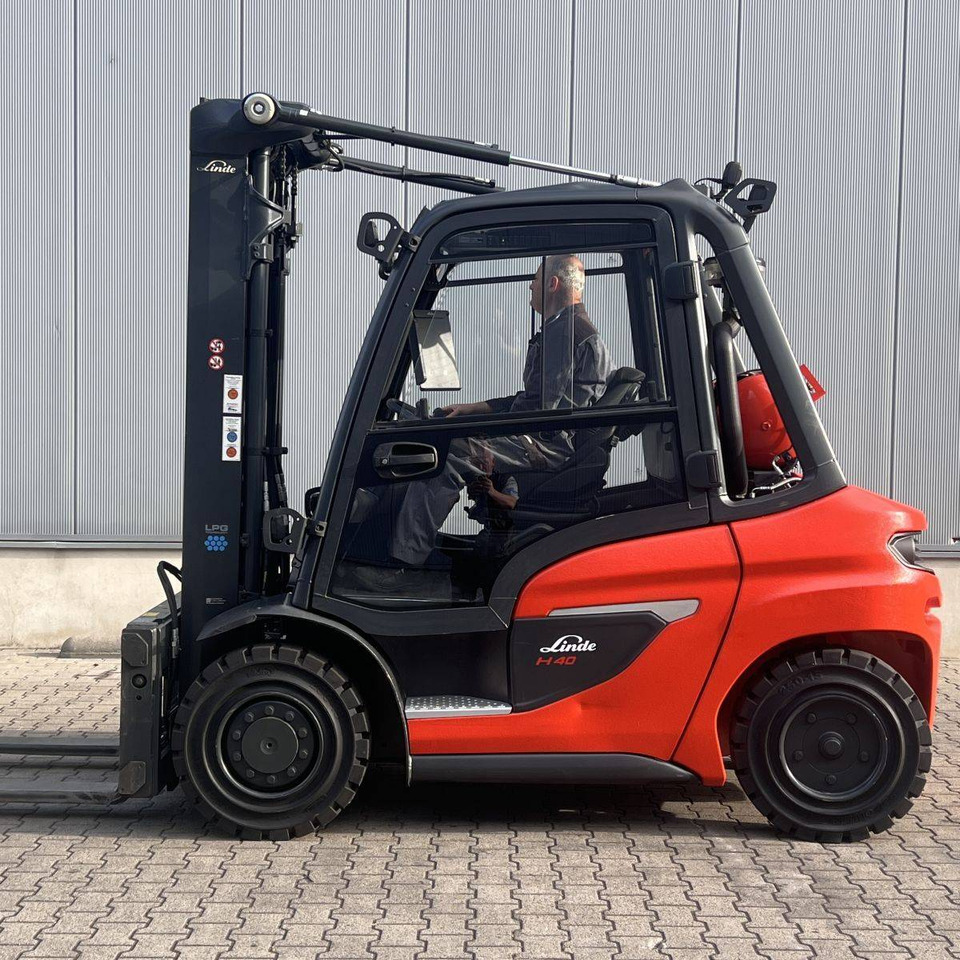Linde H40/600T (1204) - Υγραεριοκίνητο περονοφόρο: φωτογραφία 3 Linde H40/600T (1204) - Υγραεριοκίνητο περονοφόρο: φωτογραφία 3
