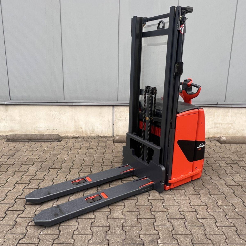 Linde L16 (1173) - Μηχάνημα στοίβαξης: φωτογραφία 4 Linde L16 (1173) - Μηχάνημα στοίβαξης: φωτογραφία 4