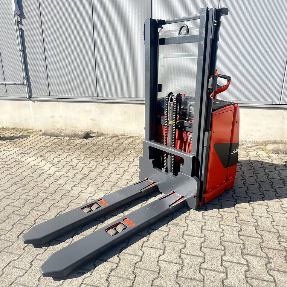 Linde L16 (1173) - Μηχάνημα στοίβαξης: φωτογραφία 4 Linde L16 (1173) - Μηχάνημα στοίβαξης: φωτογραφία 4