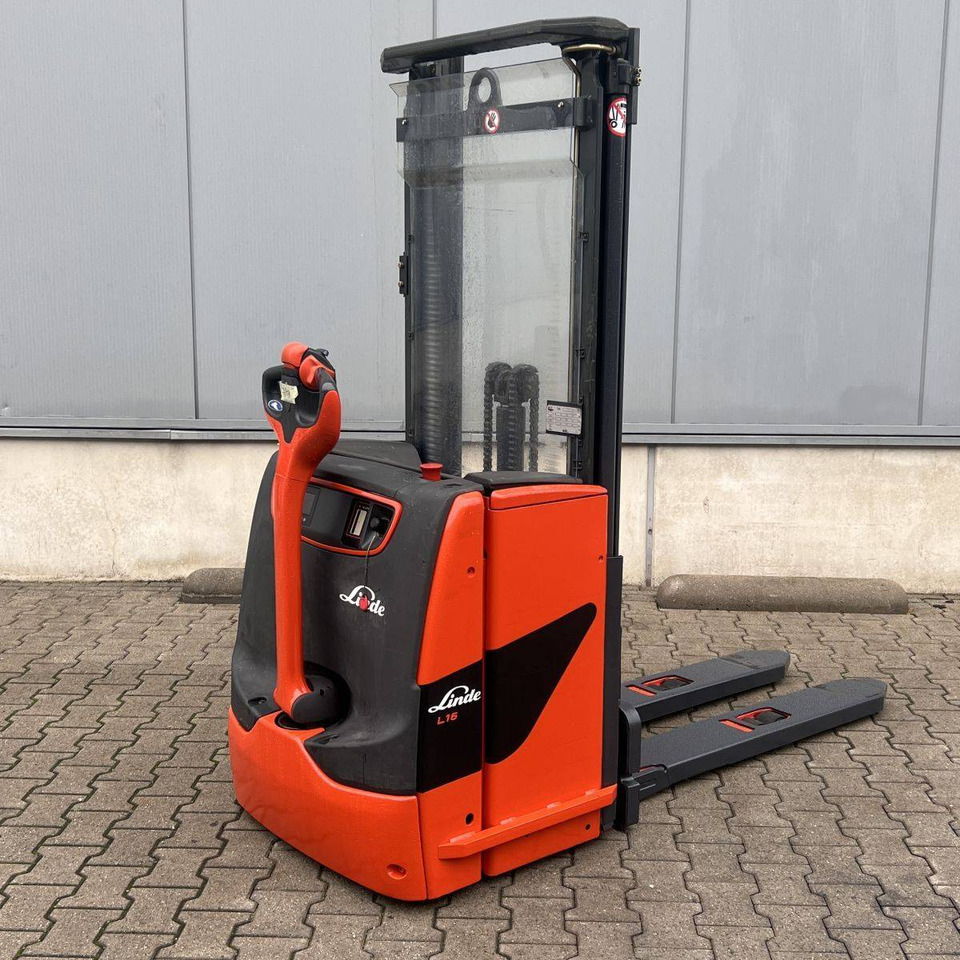 Linde L16 (1173) - Μηχάνημα στοίβαξης: φωτογραφία 1 Linde L16 (1173) - Μηχάνημα στοίβαξης: φωτογραφία 1
