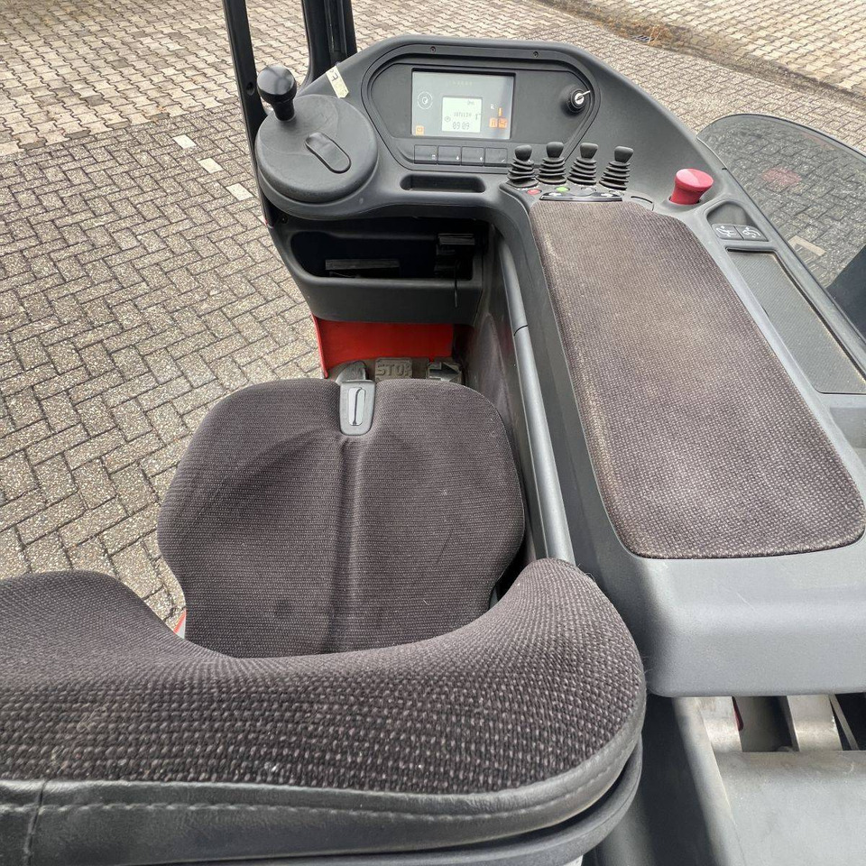 Linde R14HD (1120) - Ανυψωτικό στενών δρόμων: φωτογραφία 5 Linde R14HD (1120) - Ανυψωτικό στενών δρόμων: φωτογραφία 5