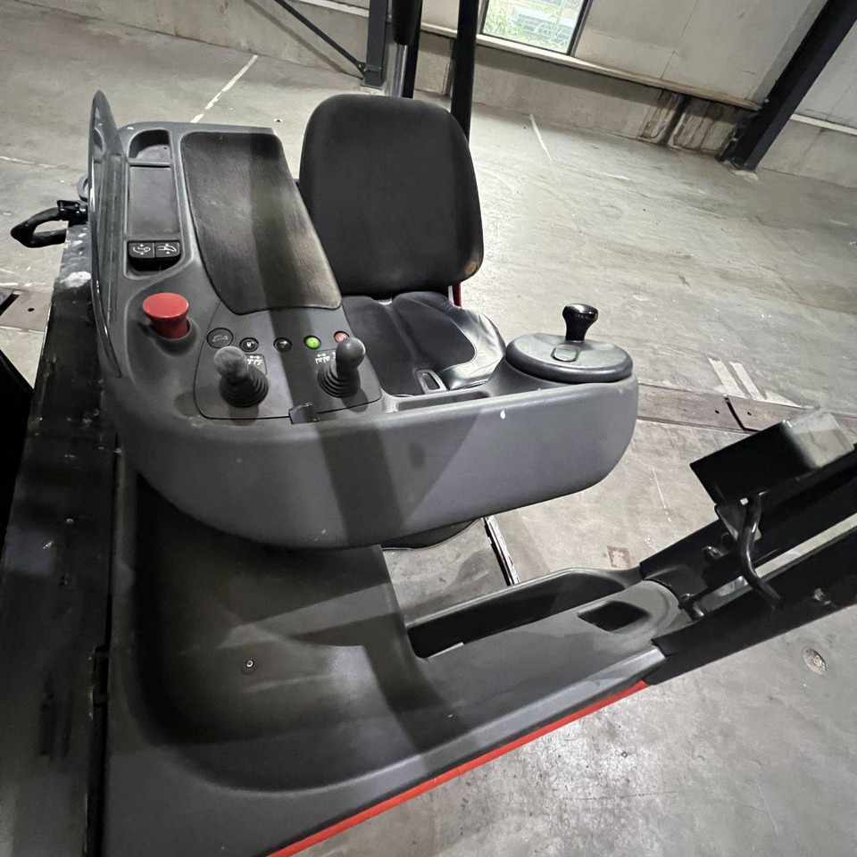 Linde R16HD (1120) - Ανυψωτικό στενών δρόμων: φωτογραφία 5 Linde R16HD (1120) - Ανυψωτικό στενών δρόμων: φωτογραφία 5