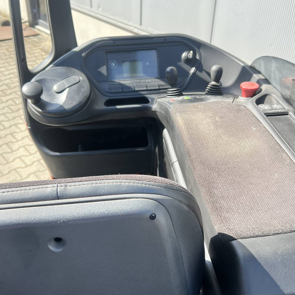 Linde R20G (1120) - Ανυψωτικό στενών δρόμων: φωτογραφία 5 Linde R20G (1120) - Ανυψωτικό στενών δρόμων: φωτογραφία 5