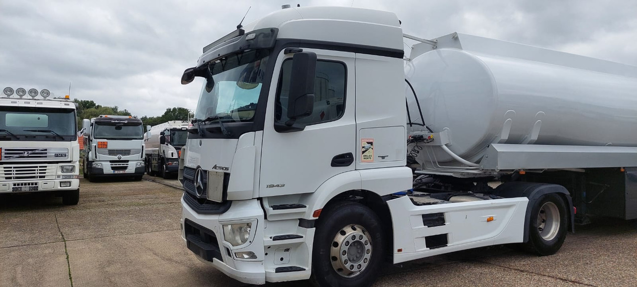 MERCEDES Actros - Τράκτορας: φωτογραφία 1 MERCEDES Actros - Τράκτορας: φωτογραφία 1