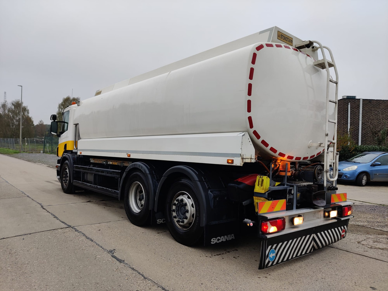 Φορτηγό βυτιοφόρο SCANIA P400: φωτογραφία 9 Φορτηγό βυτιοφόρο SCANIA P400: φωτογραφία 9