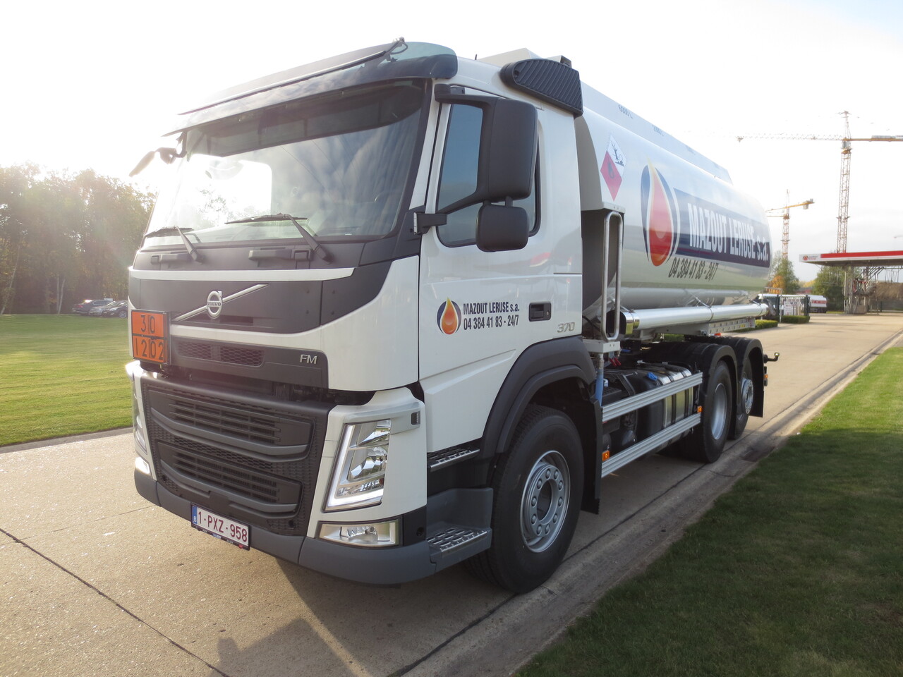 VOLVO FM - Φορτηγό βυτιοφόρο: φωτογραφία 1 VOLVO FM - Φορτηγό βυτιοφόρο: φωτογραφία 1
