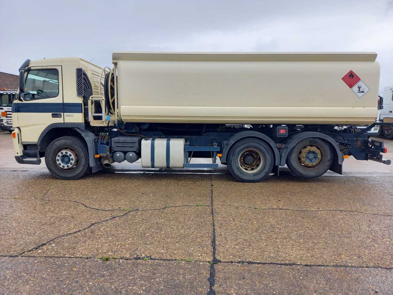 Φορτηγό βυτιοφόρο Volvo FM: φωτογραφία 11