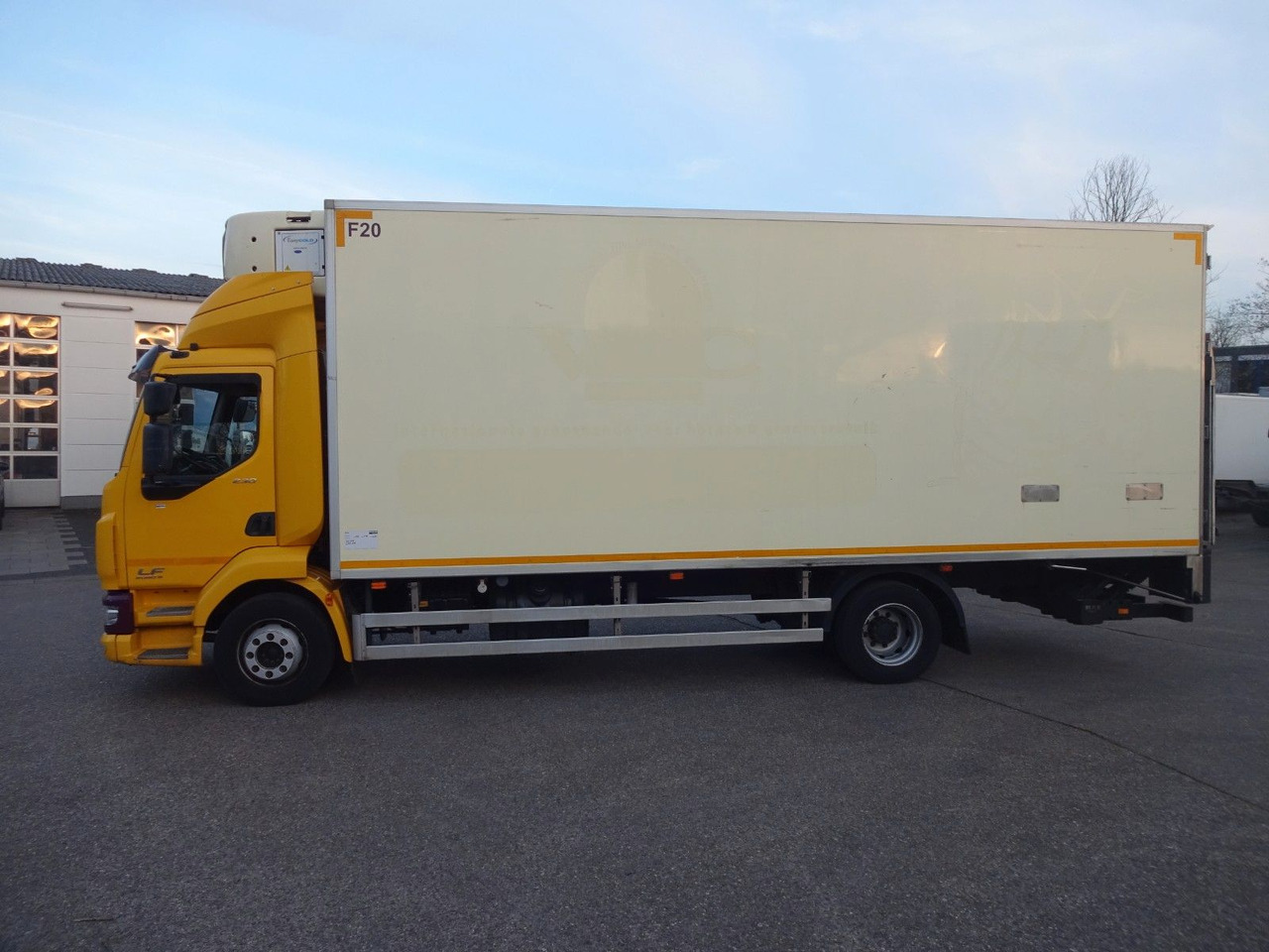 DAF LF 230, 12 T, LBW, Türen, Klima, Automat, Kamera - Φορτηγό ψυγείο: φωτογραφία 2 DAF LF 230, 12 T, LBW, Türen, Klima, Automat, Kamera - Φορτηγό ψυγείο: φωτογραφία 2