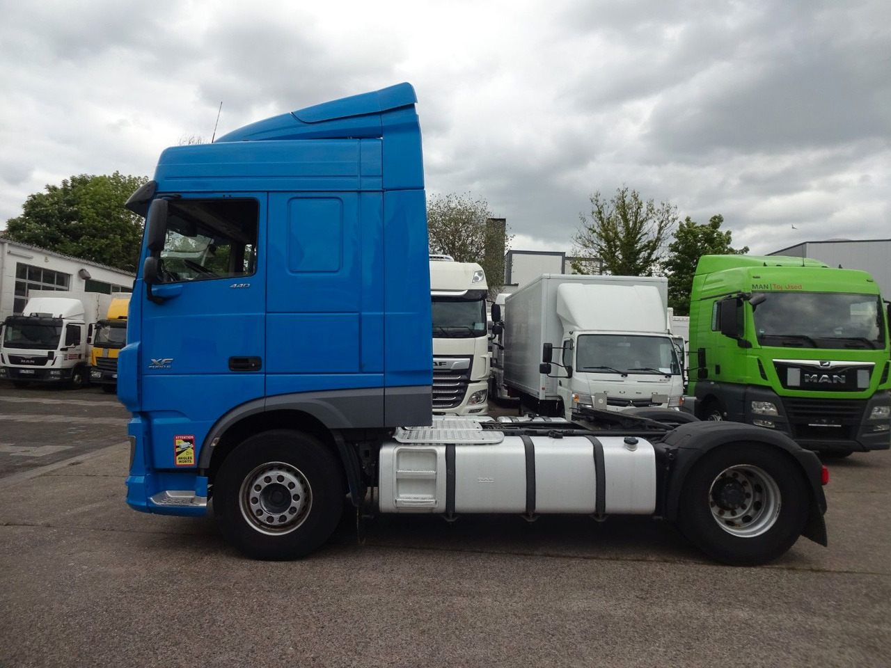 DAF XF 440, SC, Klima, 2 x Tank, Intarder, Standklim - Τράκτορας: φωτογραφία 4 DAF XF 440, SC, Klima, 2 x Tank, Intarder, Standklim - Τράκτορας: φωτογραφία 4