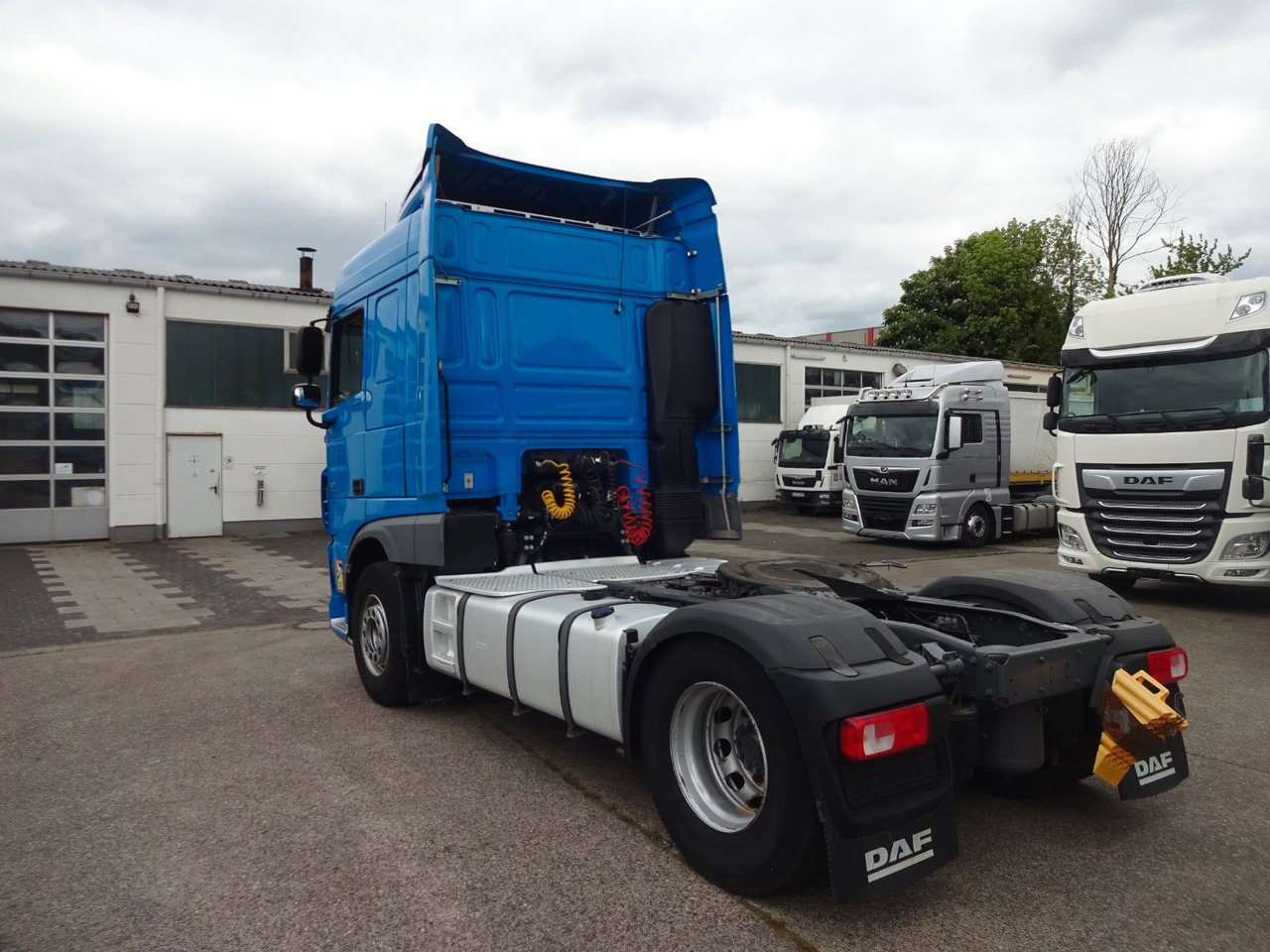 DAF XF 440, SC, Klima, 2 x Tank, Intarder, Standklim - Τράκτορας: φωτογραφία 5 DAF XF 440, SC, Klima, 2 x Tank, Intarder, Standklim - Τράκτορας: φωτογραφία 5