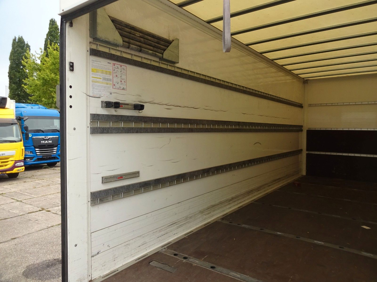 Επαγγελματικό αυτοκίνητο κόφα MAN TGL 8.190, LBW, Luft, Tempomat, Standheizung: φωτογραφία 17 Επαγγελματικό αυτοκίνητο κόφα MAN TGL 8.190, LBW, Luft, Tempomat, Standheizung: φωτογραφία 17