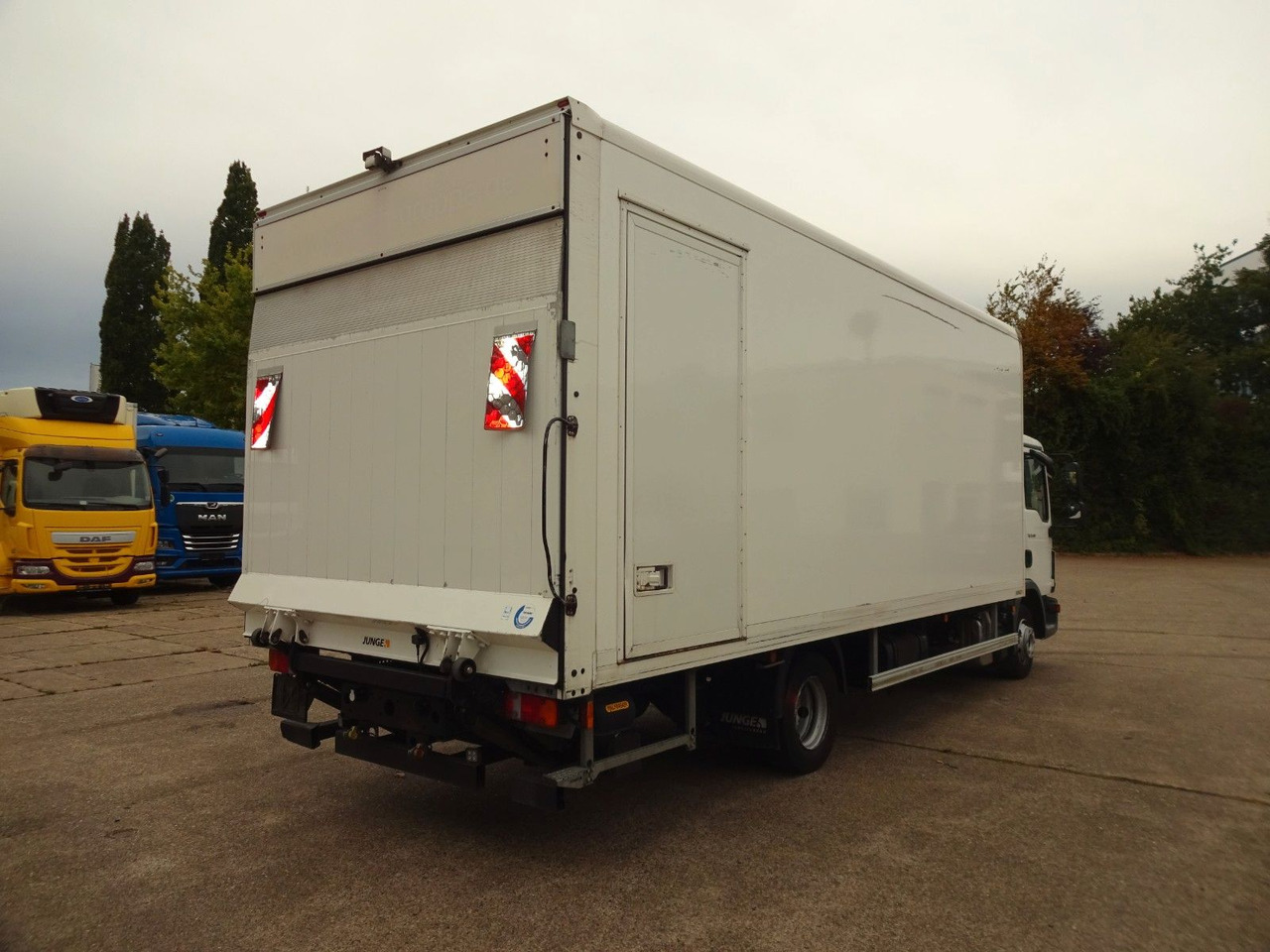 Επαγγελματικό αυτοκίνητο κόφα MAN TGL 8.190, LBW, Luft, Tempomat, Standheizung: φωτογραφία 7 Επαγγελματικό αυτοκίνητο κόφα MAN TGL 8.190, LBW, Luft, Tempomat, Standheizung: φωτογραφία 7