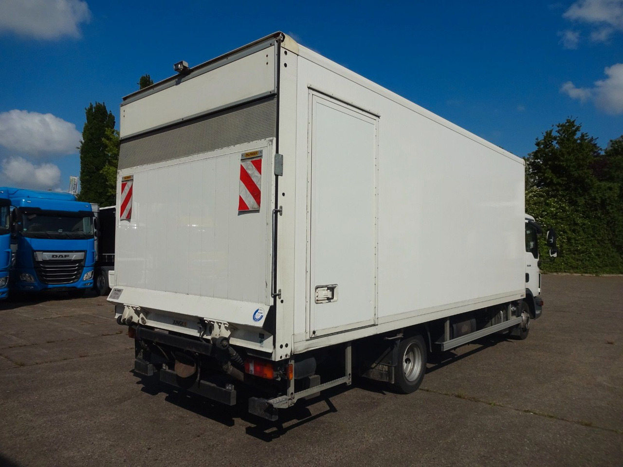 Επαγγελματικό αυτοκίνητο κόφα MAN TGL 8.190, LBW, Luft, Tempomat, Standheizung: φωτογραφία 7 Επαγγελματικό αυτοκίνητο κόφα MAN TGL 8.190, LBW, Luft, Tempomat, Standheizung: φωτογραφία 7