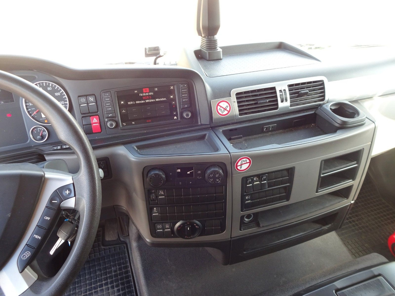 Επαγγελματικό αυτοκίνητο κόφα MAN TGL 8.190, LBW, Luft, Tempomat, Standheizung: φωτογραφία 20 Επαγγελματικό αυτοκίνητο κόφα MAN TGL 8.190, LBW, Luft, Tempomat, Standheizung: φωτογραφία 20