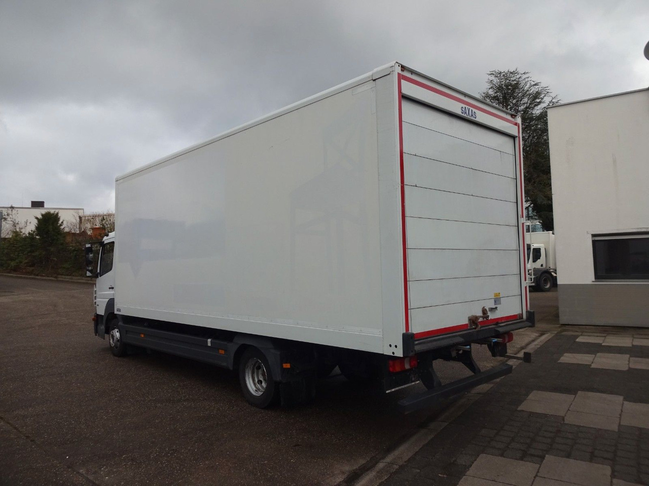 Mercedes-Benz Atego 818, Koffer mit Rolltor - Επαγγελματικό αυτοκίνητο κόφα: φωτογραφία 5 Mercedes-Benz Atego 818, Koffer mit Rolltor - Επαγγελματικό αυτοκίνητο κόφα: φωτογραφία 5
