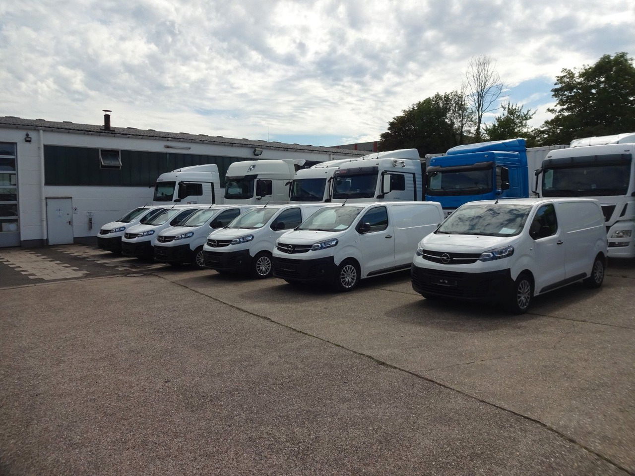 Opel 50 x Vivaro Kasten L1H1, Klima, PDC, Tempomat - Μικρό βαν: φωτογραφία 2 Opel 50 x Vivaro Kasten L1H1, Klima, PDC, Tempomat - Μικρό βαν: φωτογραφία 2