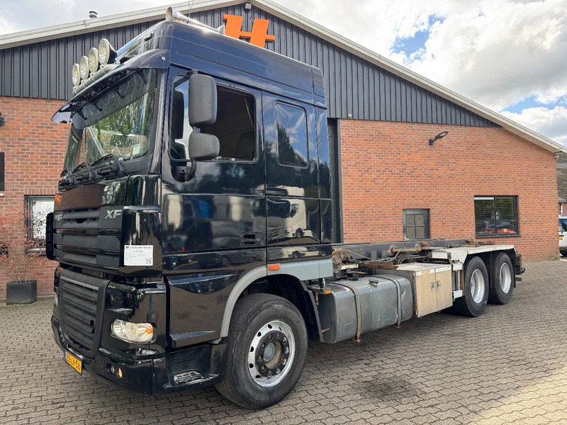 DAF XF 105.460 6X2 Space Cab Manual 565.815KM - Φορτηγό με σύστημα καλωδίων: φωτογραφία 2 DAF XF 105.460 6X2 Space Cab Manual 565.815KM - Φορτηγό με σύστημα καλωδίων: φωτογραφία 2
