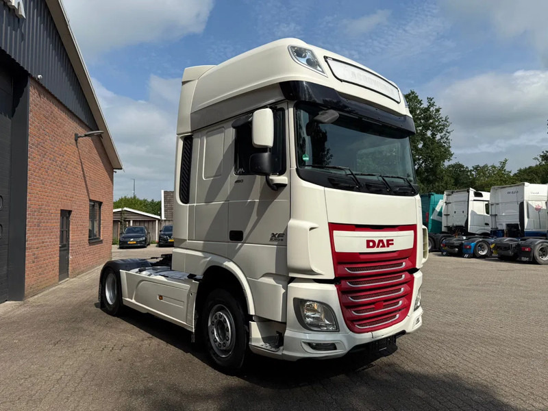 DAF XF 460 SSC Super Space 2x tank ACC German truck - Τράκτορας: φωτογραφία 2 DAF XF 460 SSC Super Space 2x tank ACC German truck - Τράκτορας: φωτογραφία 2