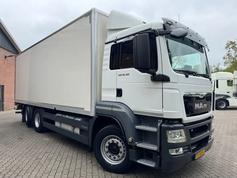 MAN TGS 26.320 EEV Koffer Stuuras AHK 3.000KG LBW 360.390KM! NL TRUCK - Φορτηγό κόφα: φωτογραφία 2 MAN TGS 26.320 EEV Koffer Stuuras AHK 3.000KG LBW 360.390KM! NL TRUCK - Φορτηγό κόφα: φωτογραφία 2