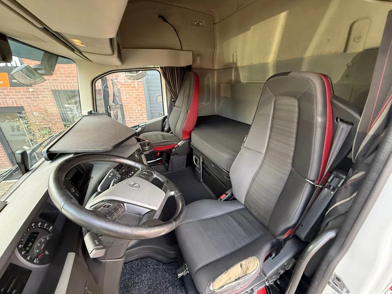 Volvo FH 500 Hydraulic Alcoa ADR Retarder Full air - German truck 699.790KM - Τράκτορας: φωτογραφία 5 Volvo FH 500 Hydraulic Alcoa ADR Retarder Full air - German truck 699.790KM - Τράκτορας: φωτογραφία 5