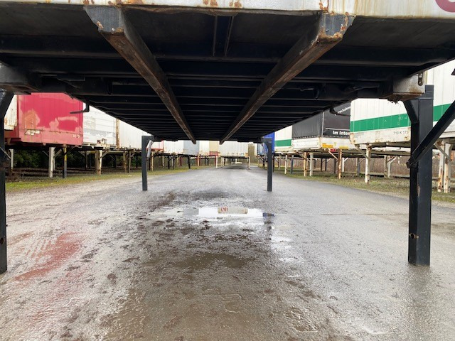 BDF-System 7.82m, Heck mit Portaltüren, - Κλειστά aμάξωμα: φωτογραφία 5 BDF-System 7.82m, Heck mit Portaltüren, - Κλειστά aμάξωμα: φωτογραφία 5