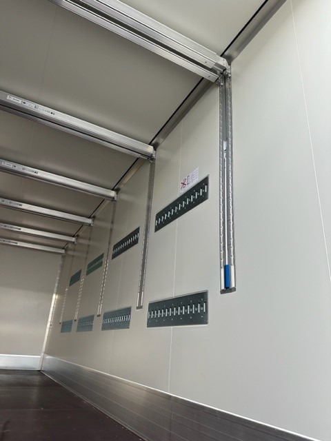 Krone BDF-System 7.450 mm, Portaltüren, FABRIKNEU - Κλειστά aμάξωμα: φωτογραφία 4 Krone BDF-System 7.450 mm, Portaltüren, FABRIKNEU - Κλειστά aμάξωμα: φωτογραφία 4