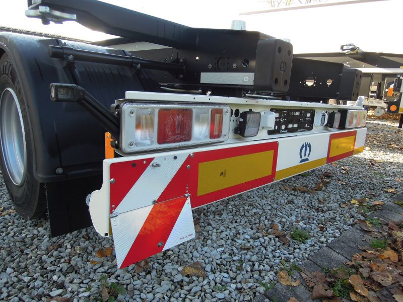 Krone BDF-System, UPS-Version, NEUFAHRZEUG ohne Zulassung. - Ρυμούλκα μεταφοράς εμπορευματοκιβωτίων/ Κινητό αμάξωμα: φωτογραφία 3 Krone BDF-System, UPS-Version, NEUFAHRZEUG ohne Zulassung. - Ρυμούλκα μεταφοράς εμπορευματοκιβωτίων/ Κινητό αμάξωμα: φωτογραφία 3