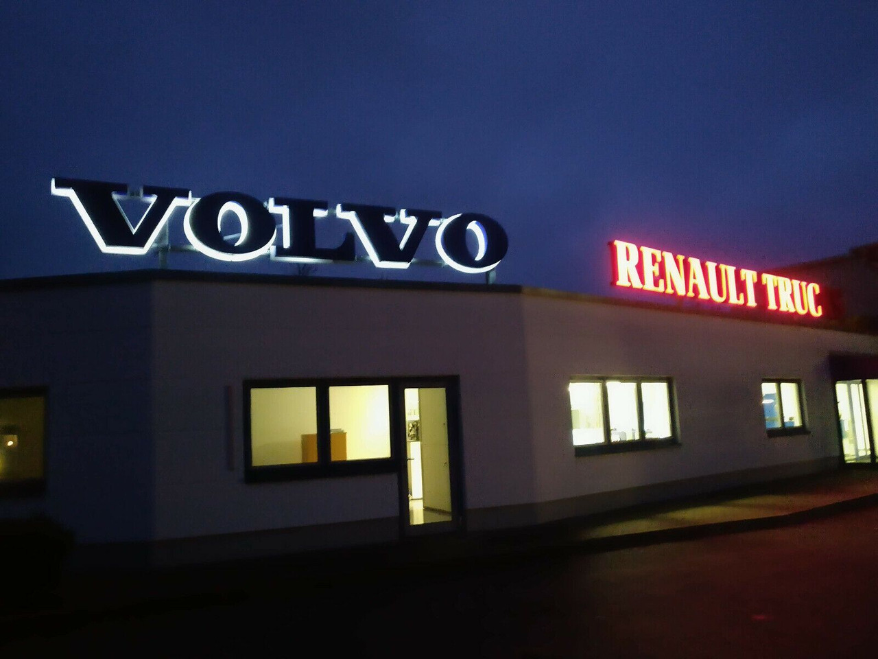 Τράκτορας MAN TGX 18:440 FLT XLX 2xTank Klima Spoiler Kühlbox MAN TGX 18:440 FLT XLX 2xTank Klima Spoiler Kühlbox: φωτογραφία 45