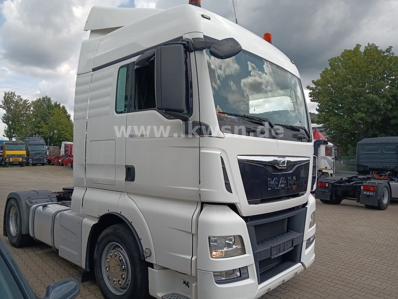 Τράκτορας MAN TGX 18:440 FLT XLX 2xTank Klima Spoiler Kühlbox MAN TGX 18:440 FLT XLX 2xTank Klima Spoiler Kühlbox: φωτογραφία 8
