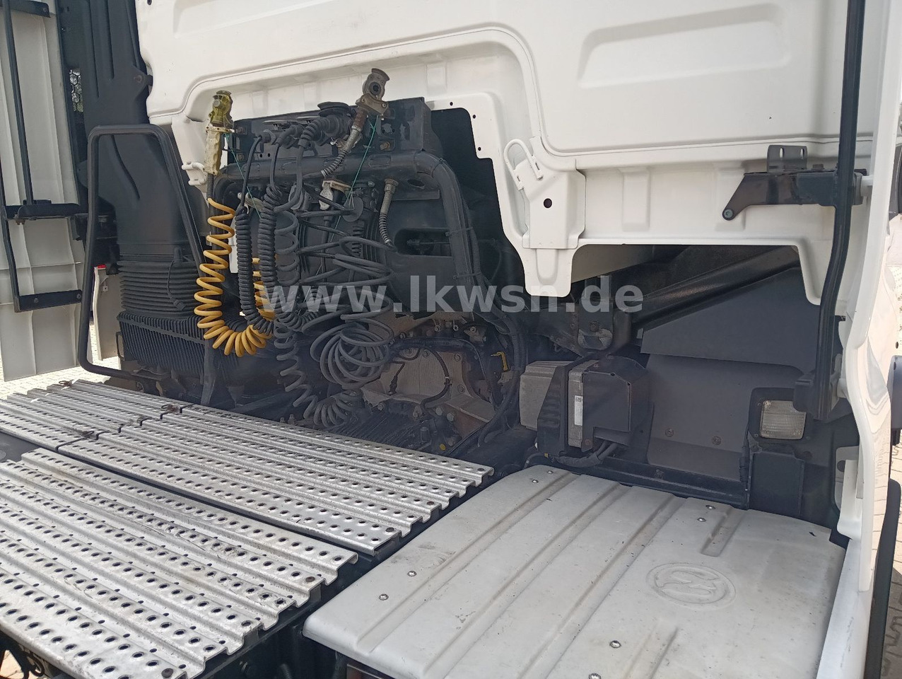 Τράκτορας MAN TGX 18:440 FLT XLX 2xTank Klima Spoiler Kühlbox MAN TGX 18:440 FLT XLX 2xTank Klima Spoiler Kühlbox: φωτογραφία 21